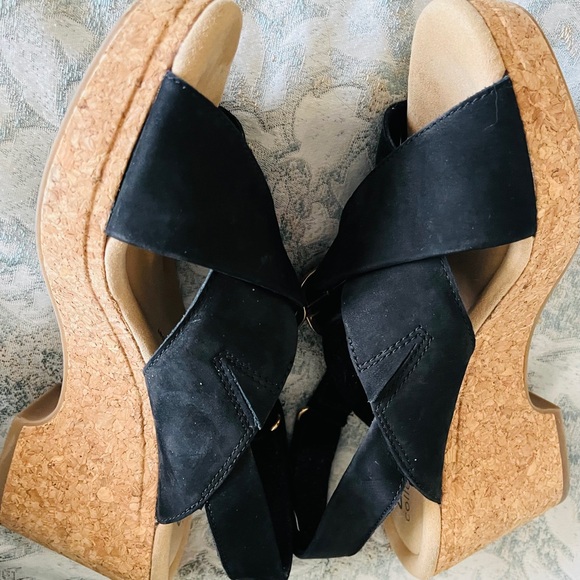 Clark’s Collection black suede wedge sandals 8M, Euro 39-nice and stylish - Picture 7 of 13